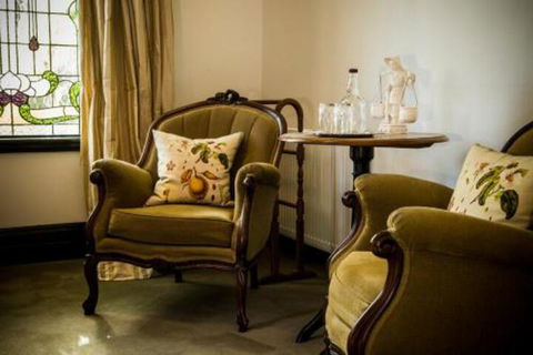 Holyrood House - Darwin Holiday 5