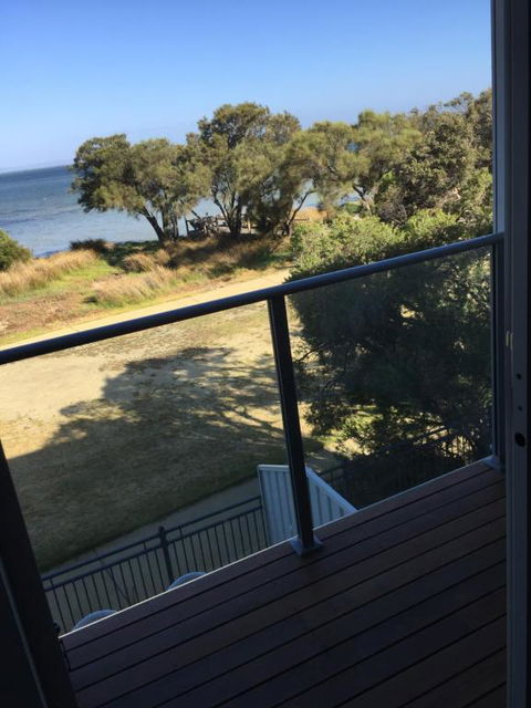 Falcon Bay 4x4 Townhouse - Darwin Holiday 3