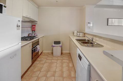 Southbank Tower Apartments - Darwin Holiday 1