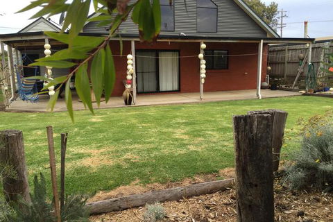 15 On Blair - Darwin Holiday 5