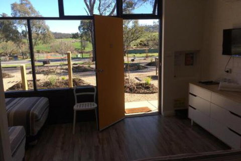 Tread Harcourt - Darwin Holiday 5