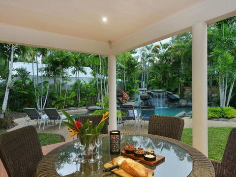 Sandwater Tropical Beachside Holiday House - Darwin Holiday 5