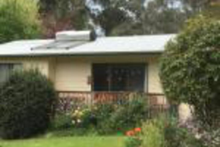 Delburn VIC Darwin Holiday