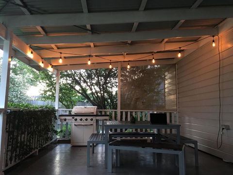 Lindas Cottage At The Hunter - Darwin Holiday 2