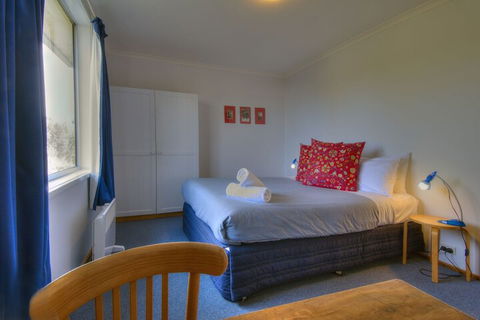 Ar Lan Y Mor - Darwin Holiday 4