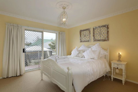 Edwards Rose - Darwin Holiday 4