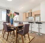 Blue Rosella on Piper - Darwin Holiday