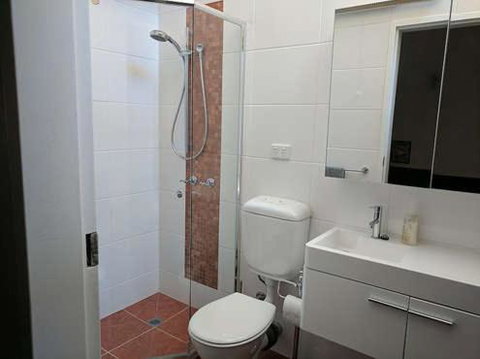 Hima 5 - Darwin Holiday 5