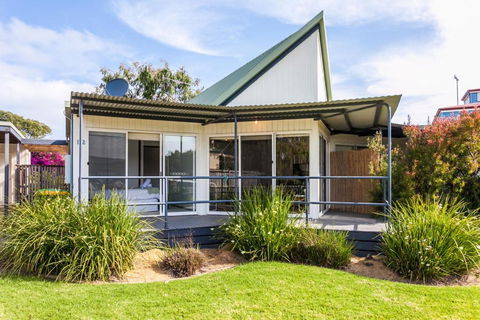 A River Bed Cottage - Darwin Holiday 3