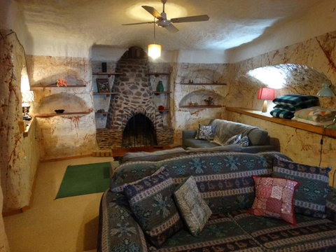 Dinky Dis Dugout - Darwin Holiday 5