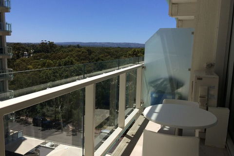 Luxurious Apartments Near City - Darwin Holiday 7
