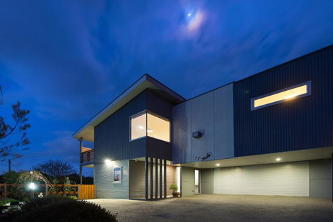 Azura - Darwin Holiday 4