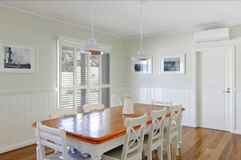 Away On Belongil Fields - Darwin Holiday 5