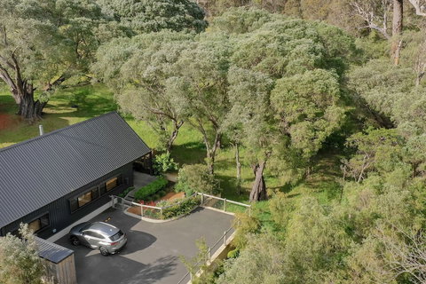 Margaret River Bungalows - Darwin Holiday 0