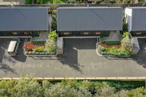 Margaret River Bungalows - Darwin Holiday 6