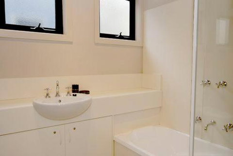 Discobolus 2 - Darwin Holiday 3