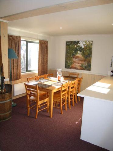 Discobolus 2 - Darwin Holiday 6