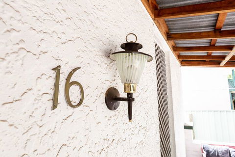 Best Central House â€“ Sleeps 11 - Darwin Holiday 1