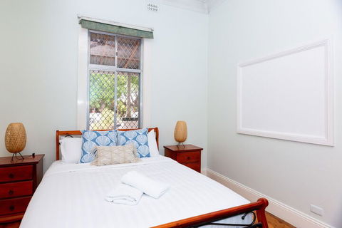 Best Central House â€“ Sleeps 11 - Darwin Holiday 4