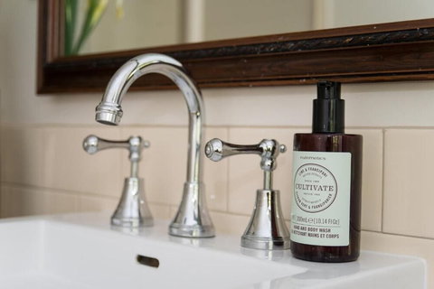 Hollyhock B&B - Darwin Holiday 5