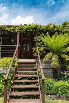 Hollyhock B&B - Darwin Holiday 0