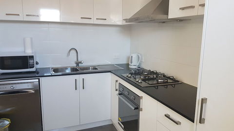 Luxuary Apartment Near Airport - Darwin Holiday 3