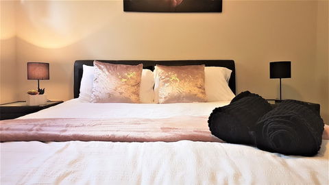 Luxuary Apartment Near Airport - Darwin Holiday 4