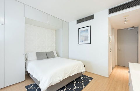 TT302 Darlinghurst Sydney Studio - Darwin Holiday 6