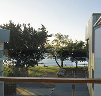 Maggies Beachfront Apt. 13 - Darwin Holiday