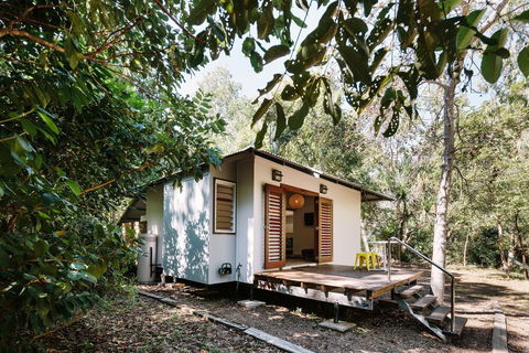The Little Bush Hut - Darwin Holiday 0