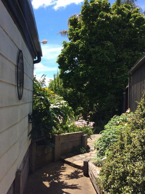 A Suite Spot In The Hills - Darwin Holiday 3