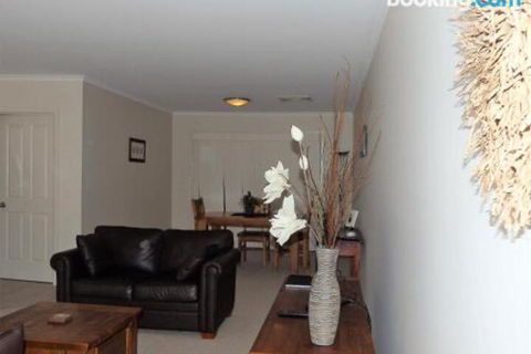 Fairways Bed & Breakfast At Jerilderie - Darwin Holiday 4