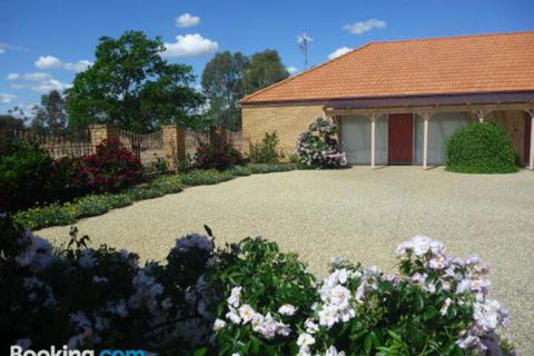 Fairways Bed & Breakfast At Jerilderie - Darwin Holiday 0