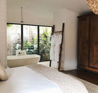 The Boathouses at Leaves  Fishes - Darwin Holiday