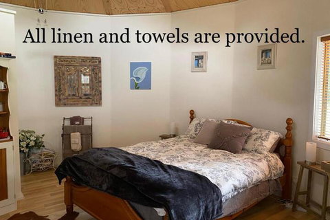 Ionaforest Yurt & Shepherds Hut - Darwin Holiday 7