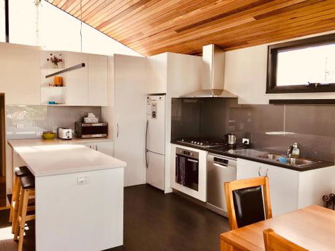 Omaroo House Panoramic Water Views - Darwin Holiday 5