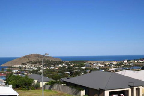 38 Wright Tce Encounter Bay - Darwin Holiday 0