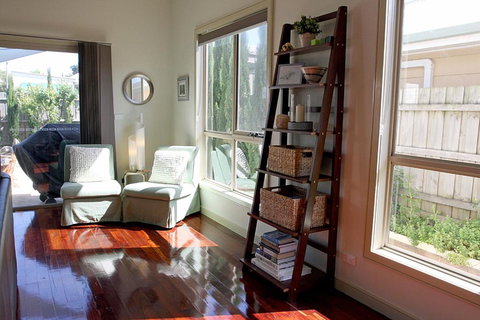 Into Freedom - Darwin Holiday 2