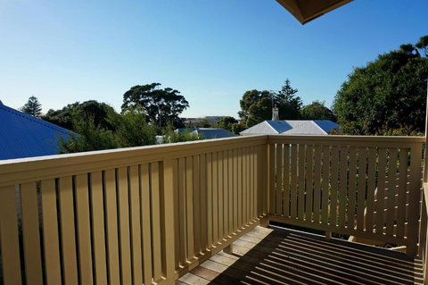 Rip Tide - Darwin Holiday 1