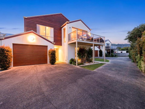 Sound Of The Sea - Darwin Holiday 2