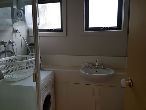 Discobulous 6 - Darwin Holiday 6