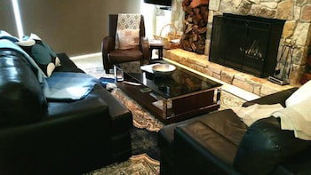 Mark II 4 West - Darwin Holiday 0