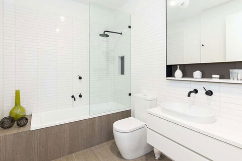 Class, Style And Location In Carlton - Darwin Holiday 4