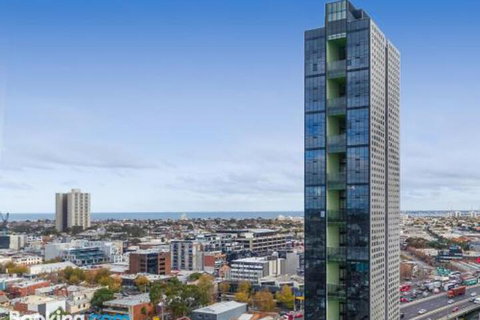 Habitat Complex - Darwin Holiday 0