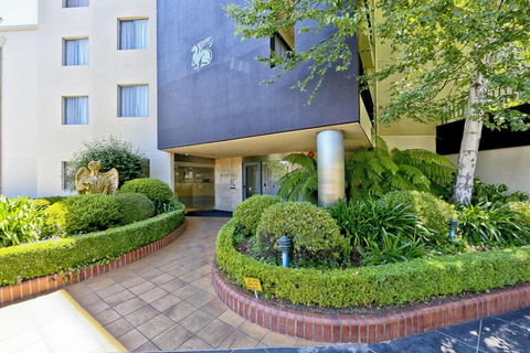 Accommodate Canberra - Griffin - Darwin Holiday 0
