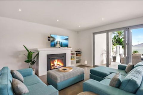 Magnificent Beach House - Darwin Holiday 6