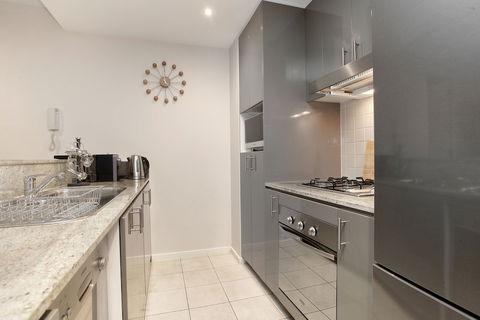 StayCentral On Nott St - Darwin Holiday 3