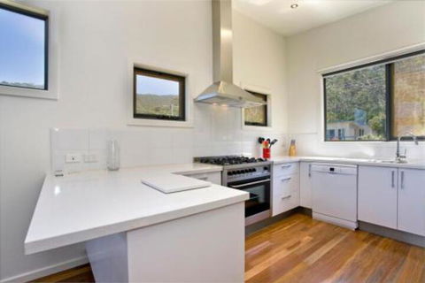 Earth Sea Sky - Darwin Holiday 7