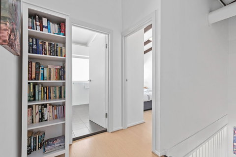 Pearl By The Sea - Darwin Holiday 2