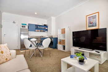 Private 4 Bedroom Beach House In Bondi - Darwin Holiday 2